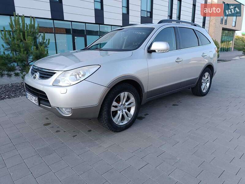 Позашляховик / Кросовер Hyundai ix55 2010 в Хмельницькому