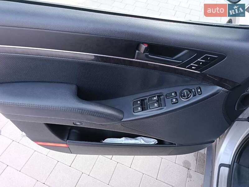 Позашляховик / Кросовер Hyundai ix55 2010 в Хмельницькому