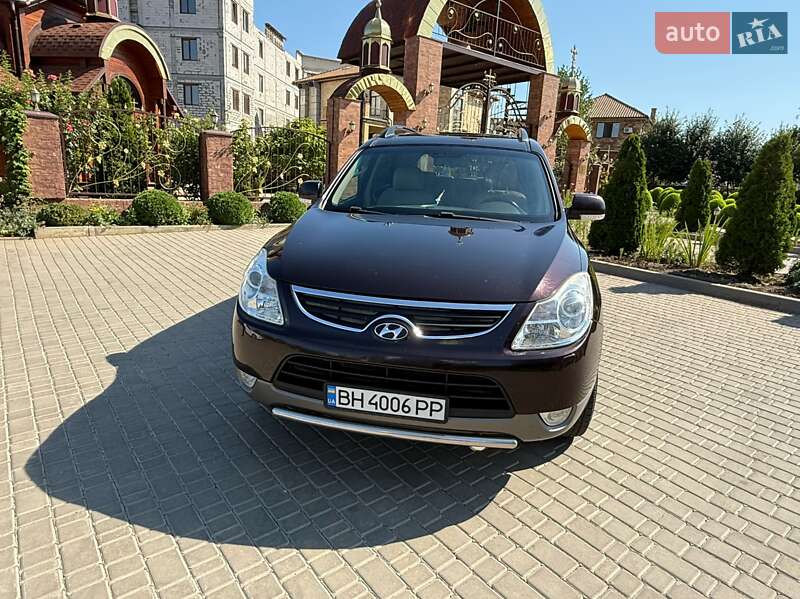 Позашляховик / Кросовер Hyundai ix55 2010 в Чорноморську