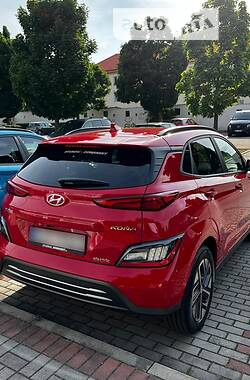 Внедорожник / Кроссовер Hyundai Kona Electric 2021 в Киеве