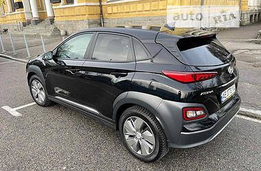 Внедорожник / Кроссовер Hyundai Kona Electric 2019 в Днепре