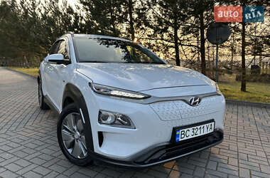 Внедорожник / Кроссовер Hyundai Kona Electric 2020 в 