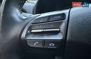 Внедорожник / Кроссовер Hyundai Kona Electric 2020 в 