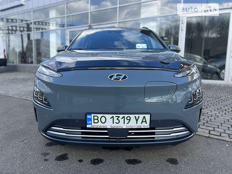 Внедорожник / Кроссовер Hyundai Kona Electric 2022 в Тернополе