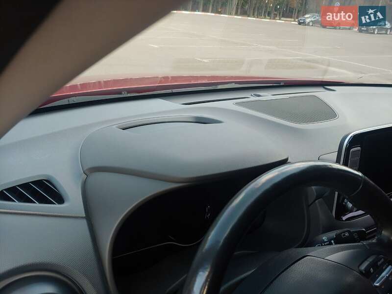 Внедорожник / Кроссовер Hyundai Kona Electric 2018 в Харькове фото 15 Внедорожник / Кроссовер Hyundai Kona Electric 2018 в Харькове