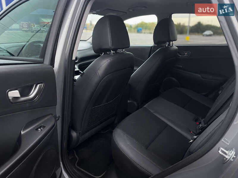 Внедорожник / Кроссовер Hyundai Kona Electric 2019 в Ровно