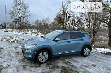 Внедорожник / Кроссовер Hyundai Kona Electric 2020 в 