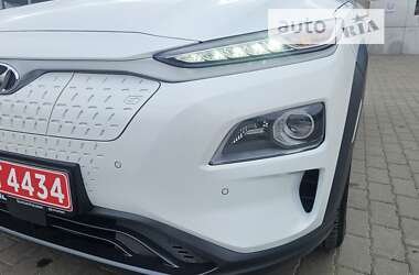Внедорожник / Кроссовер Hyundai Kona Electric 2020 в Радомышле