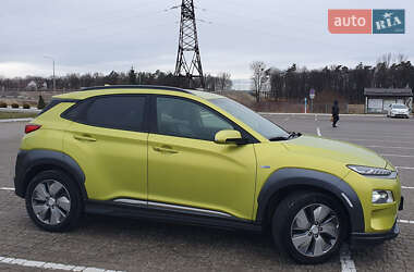 Внедорожник / Кроссовер Hyundai Kona Electric 2018 в 