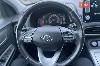 Внедорожник / Кроссовер Hyundai Kona Electric 2018 в 