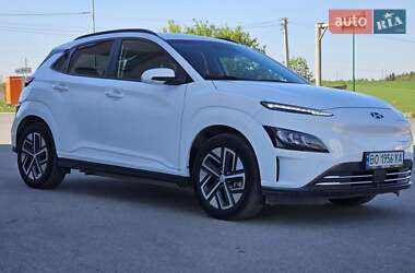 Внедорожник / Кроссовер Hyundai Kona Electric 2022 в Тернополе