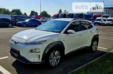 Внедорожник / Кроссовер Hyundai Kona Electric 2020 в Киеве