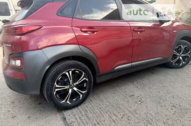 Позашляховик / Кросовер Hyundai Kona Electric 2018 в Ужгороді