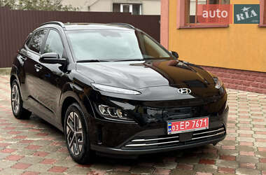 Внедорожник / Кроссовер Hyundai Kona Electric 2021 в Ровно