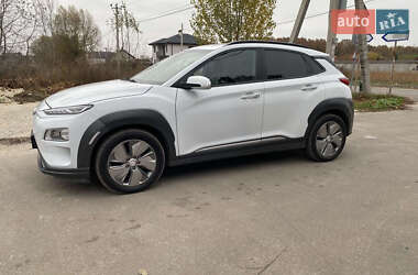 Внедорожник / Кроссовер Hyundai Kona Electric 2020 в Киеве