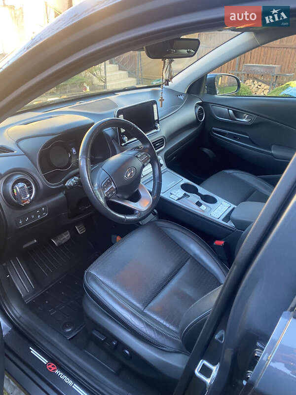 Внедорожник / Кроссовер Hyundai Kona Electric 2018 в Львове фото 9 Внедорожник / Кроссовер Hyundai Kona Electric 2018 в Львове