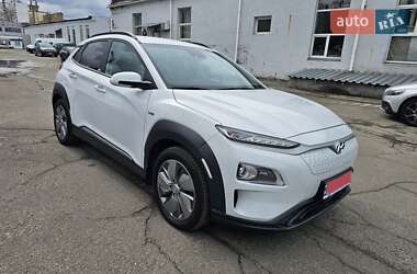 Позашляховик / Кросовер Hyundai Kona Electric 2020 в Києві