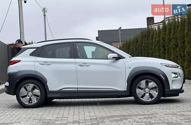 Позашляховик / Кросовер Hyundai Kona Electric 2019 в Дубні