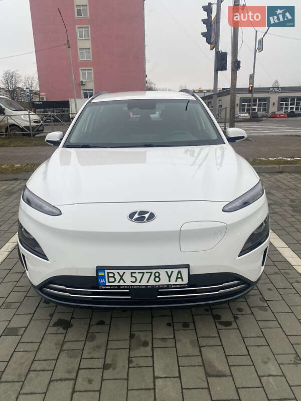 Внедорожник / Кроссовер Hyundai Kona Electric 2021 в Хмельницком
