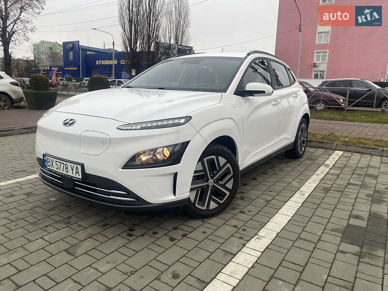 Внедорожник / Кроссовер Hyundai Kona Electric 2021 в Хмельницком