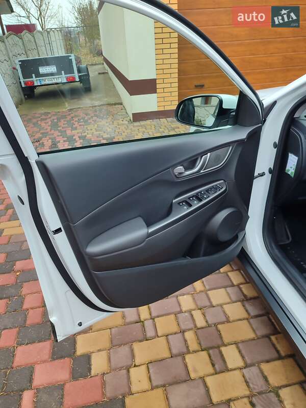 Внедорожник / Кроссовер Hyundai Kona Electric 2020 в Дубно фото 8 Внедорожник / Кроссовер Hyundai Kona Electric 2020 в Дубно