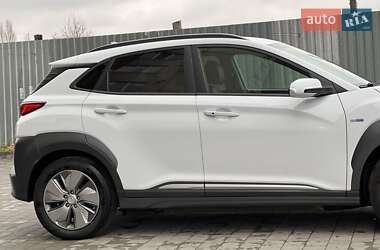 Позашляховик / Кросовер Hyundai Kona Electric 2019 в Дубні