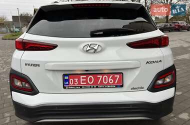 Позашляховик / Кросовер Hyundai Kona Electric 2019 в Дубні