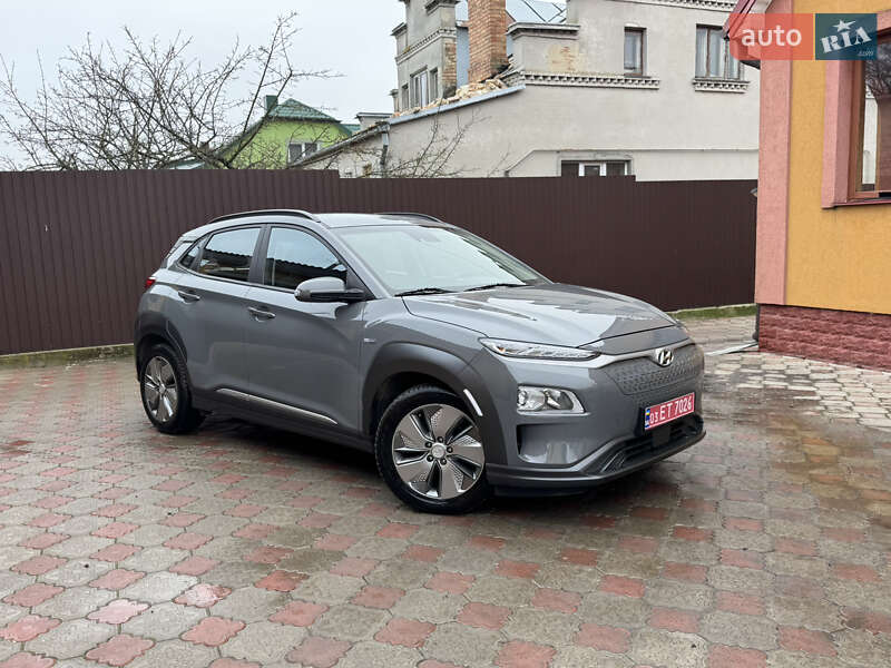 Позашляховик / Кросовер Hyundai Kona Electric 2020 в Рівному