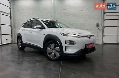 Позашляховик / Кросовер Hyundai Kona Electric 2019 в Луцьку