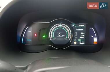 Внедорожник / Кроссовер Hyundai Kona Electric 2019 в 