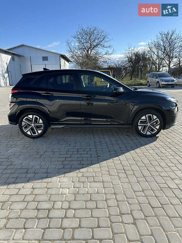Позашляховик / Кросовер Hyundai Kona Electric 2022 в Коломиї