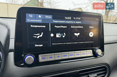 Внедорожник / Кроссовер Hyundai Kona Electric 2020 в 