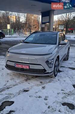 Внедорожник / Кроссовер Hyundai Kona Electric 2023 в Харькове