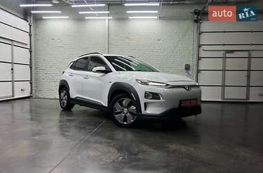 Позашляховик / Кросовер Hyundai Kona Electric 2019 в Луцьку