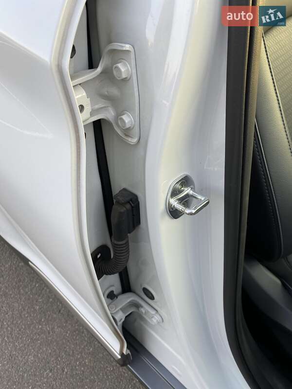 Внедорожник / Кроссовер Hyundai Kona Electric 2019 в Киеве