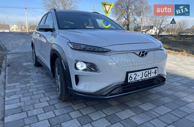 Внедорожник / Кроссовер Hyundai Kona Electric 2019 в 