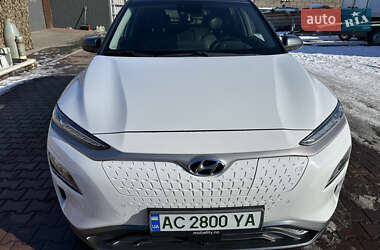Внедорожник / Кроссовер Hyundai Kona Electric 2018 в 