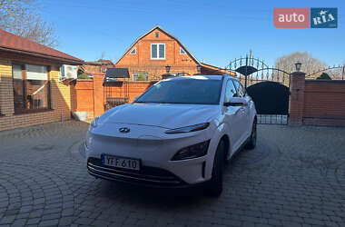Позашляховик / Кросовер Hyundai Kona Electric 2021 в 