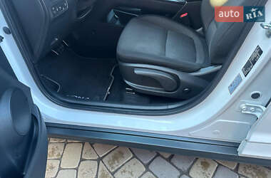 Позашляховик / Кросовер Hyundai Kona Electric 2021 в 