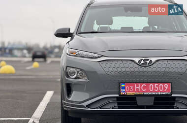 Внедорожник / Кроссовер Hyundai Kona Electric 2020 в 