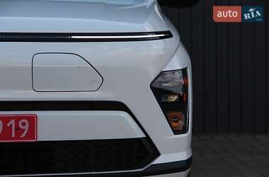 Внедорожник / Кроссовер Hyundai Kona Electric 2024 в 