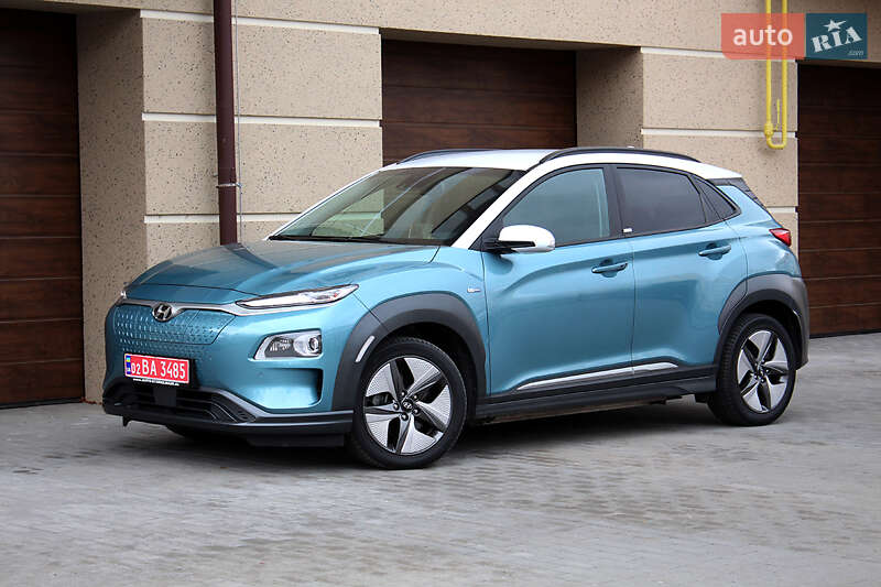 Внедорожник / Кроссовер Hyundai Kona Electric 2020 в 