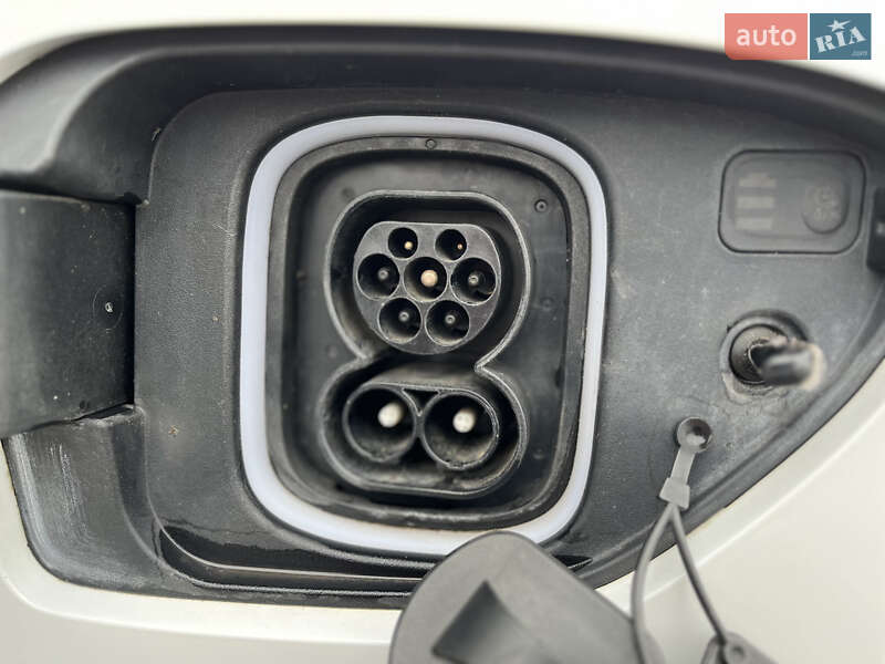 Внедорожник / Кроссовер Hyundai Kona Electric 2021 в Владимире