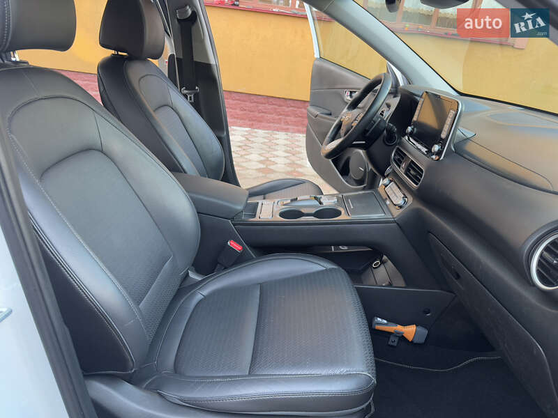 Позашляховик / Кросовер Hyundai Kona Electric 2019 в Рівному