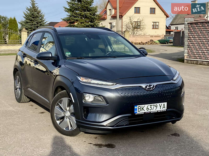 Позашляховик / Кросовер Hyundai Kona Electric 2019 в 