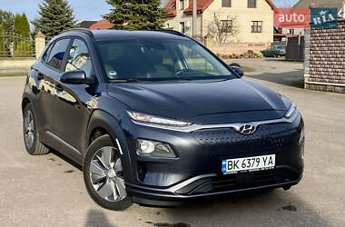 Позашляховик / Кросовер Hyundai Kona Electric 2019 в 