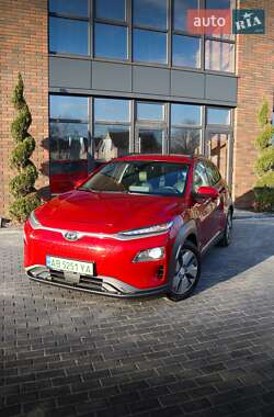 Внедорожник / Кроссовер Hyundai Kona Electric 2019 в 