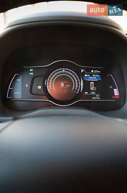 Внедорожник / Кроссовер Hyundai Kona Electric 2019 в 