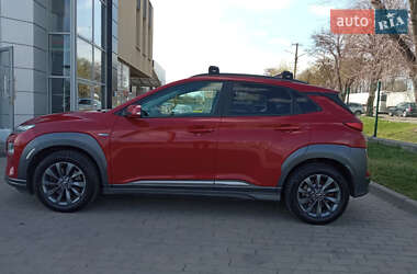 Внедорожник / Кроссовер Hyundai Kona Electric 2018 в 