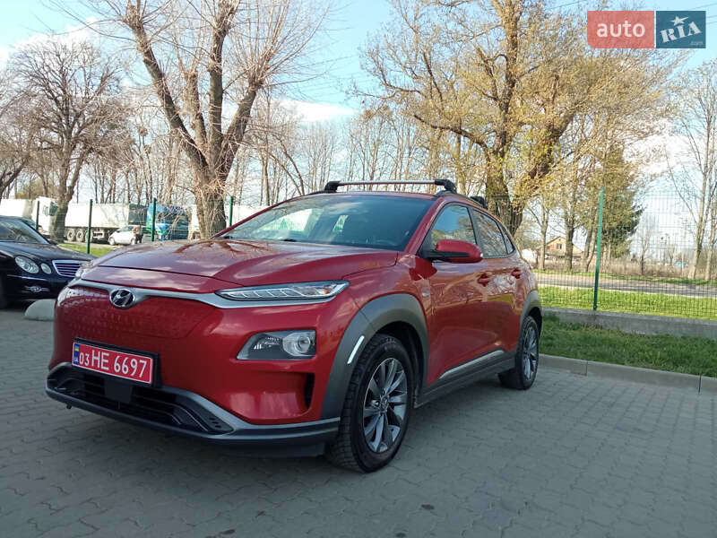 Внедорожник / Кроссовер Hyundai Kona Electric 2018 в 